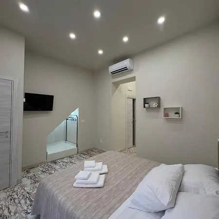 Scilla Central Rooms Scilla