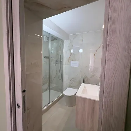 Scilla Central Rooms